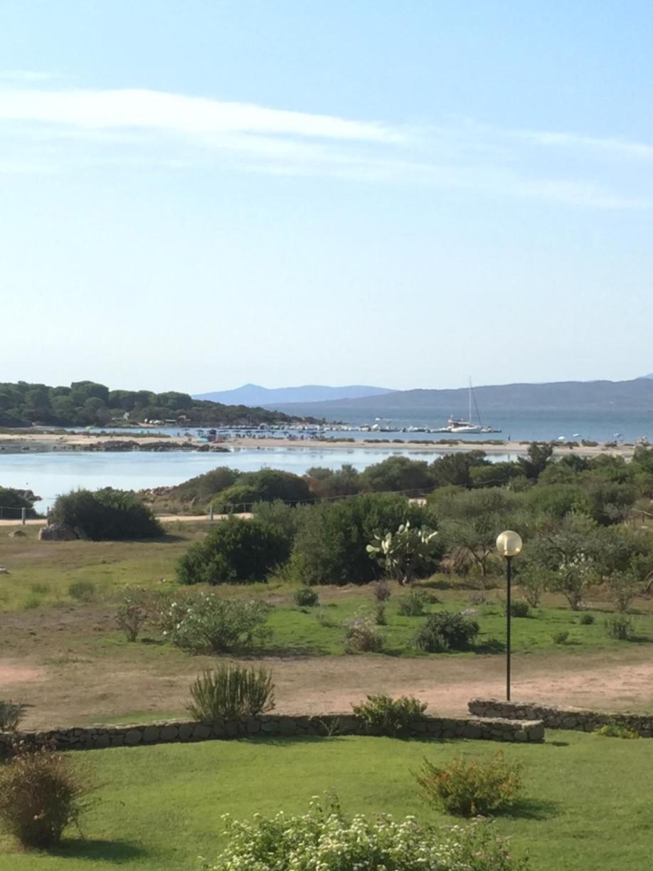 Residence Porto Coda Cavallo San Teodoro  Buitenkant foto
